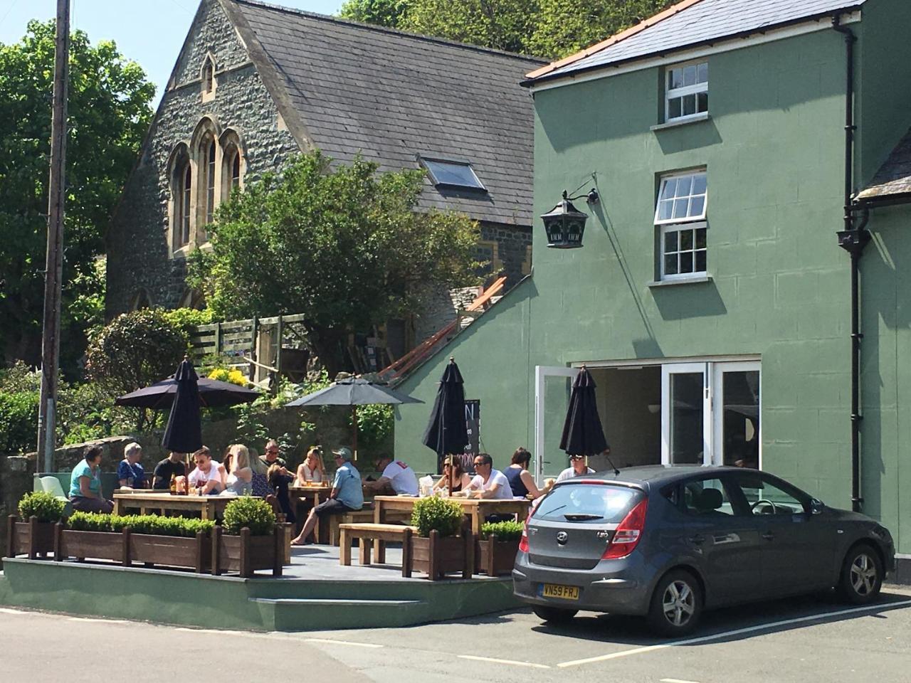 The Cambrian Inn Solva Exterior photo